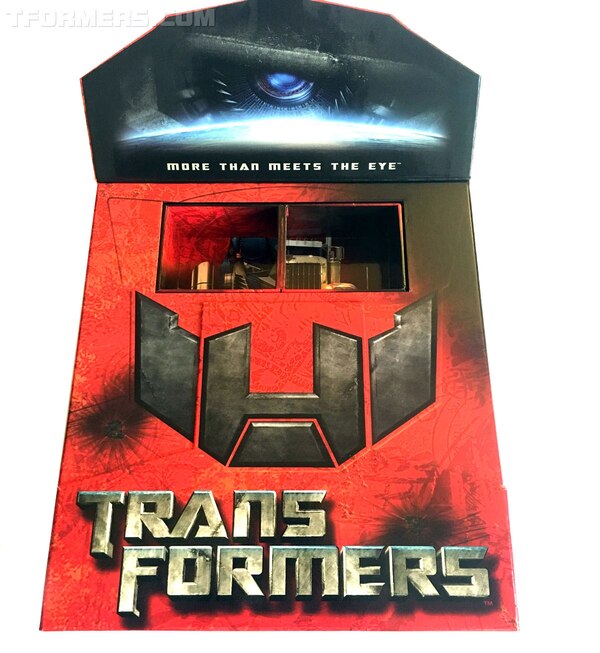 Daily Prime   Transformers 2007 Optimus Prime Movie Press Kit  (9 of 39)